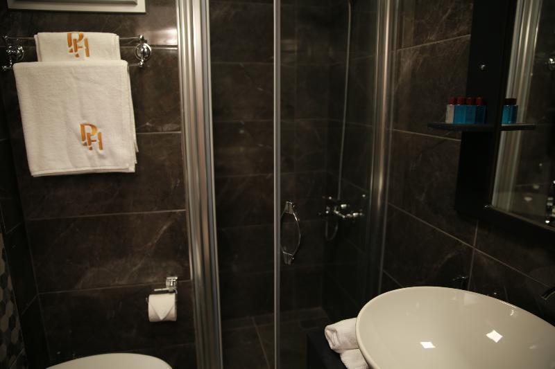 Pelican House Hotel Istanbul Bagian luar foto