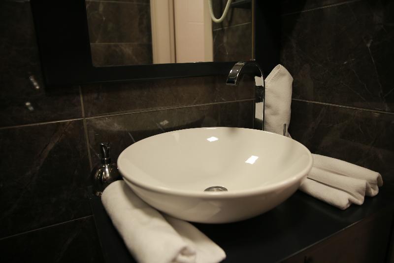 Pelican House Hotel Istanbul Bagian luar foto