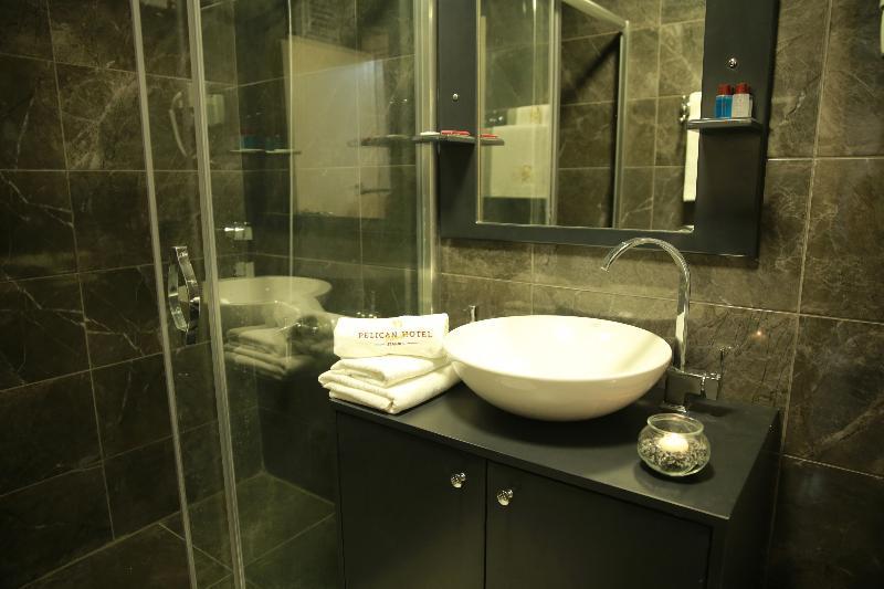 Pelican House Hotel Istanbul Bagian luar foto